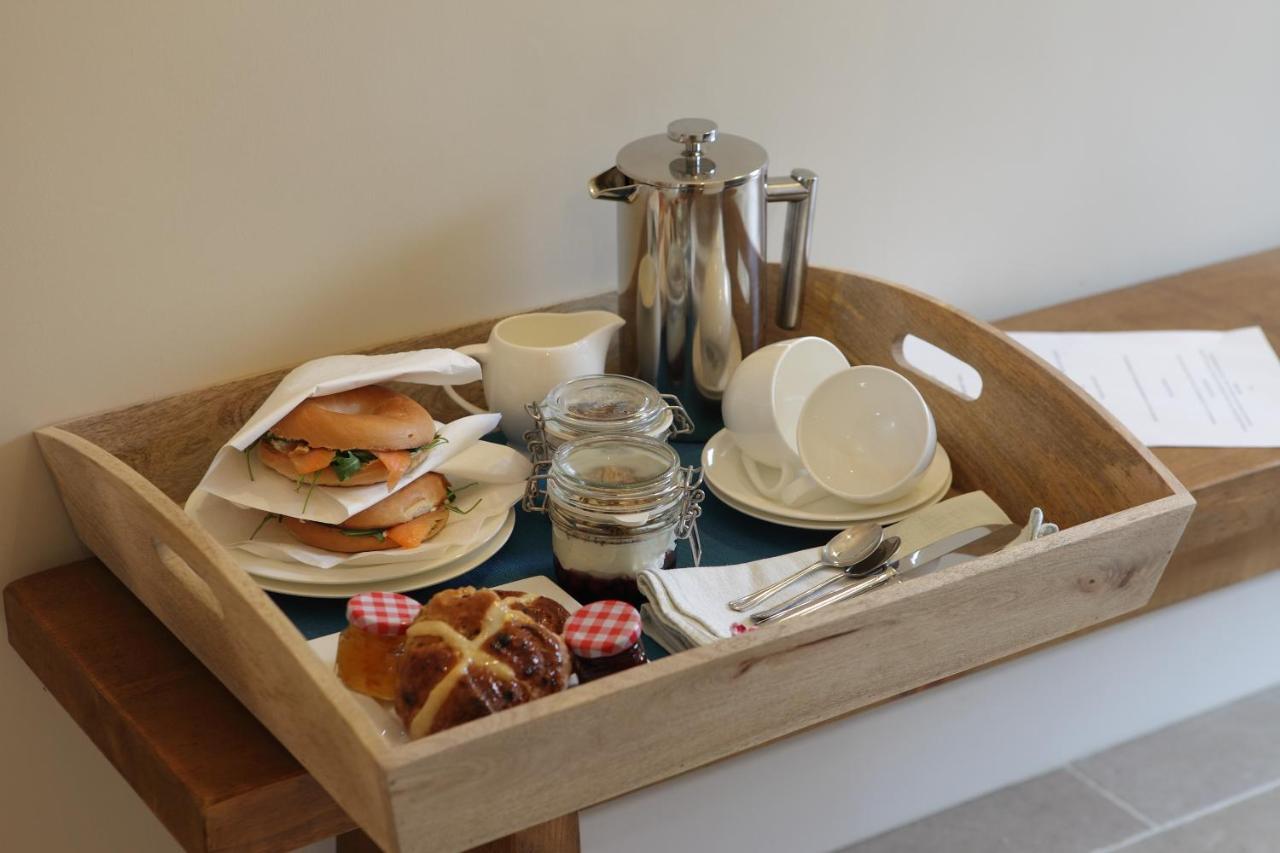 Cwmbach Lodge Luxury B&B Glasbury ภายนอก รูปภาพ